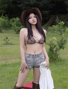 《久久草资在线播放》