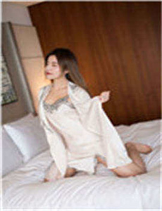 真实破外女摘花流血了/边做边爱播放免费观看